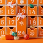 REESE'S Miniatures Milk Chocolate Peanut Butter Cups, Christmas Candy Bulk Bag, 34.1 oz - Image 3