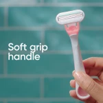 Gillette Venus Sensitive Women's Disposable Razors - Single Package of 3 Razors - Image 3