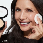 LAURA GELLER NEW YORK Baked Double Take Powder Foundation - Light - Buildable Medium to Full Coverage - Matte Finish - Image 5